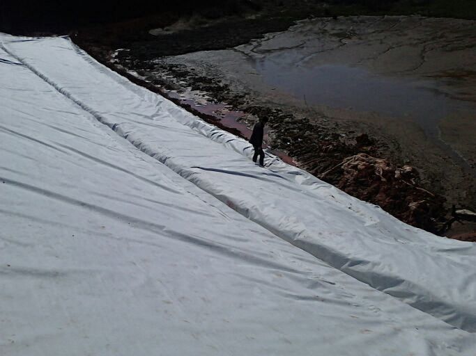 氧化降解是填埋場底部HDPE91免费在线下载污膜主要的降解類型
