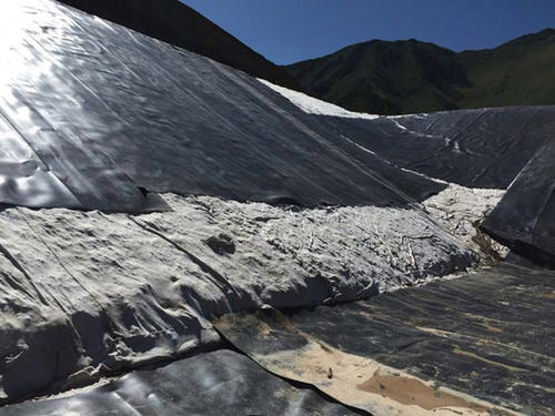 庫底鋪塑排氣(水)措施在實際應用、施工過程中存在的主要問題